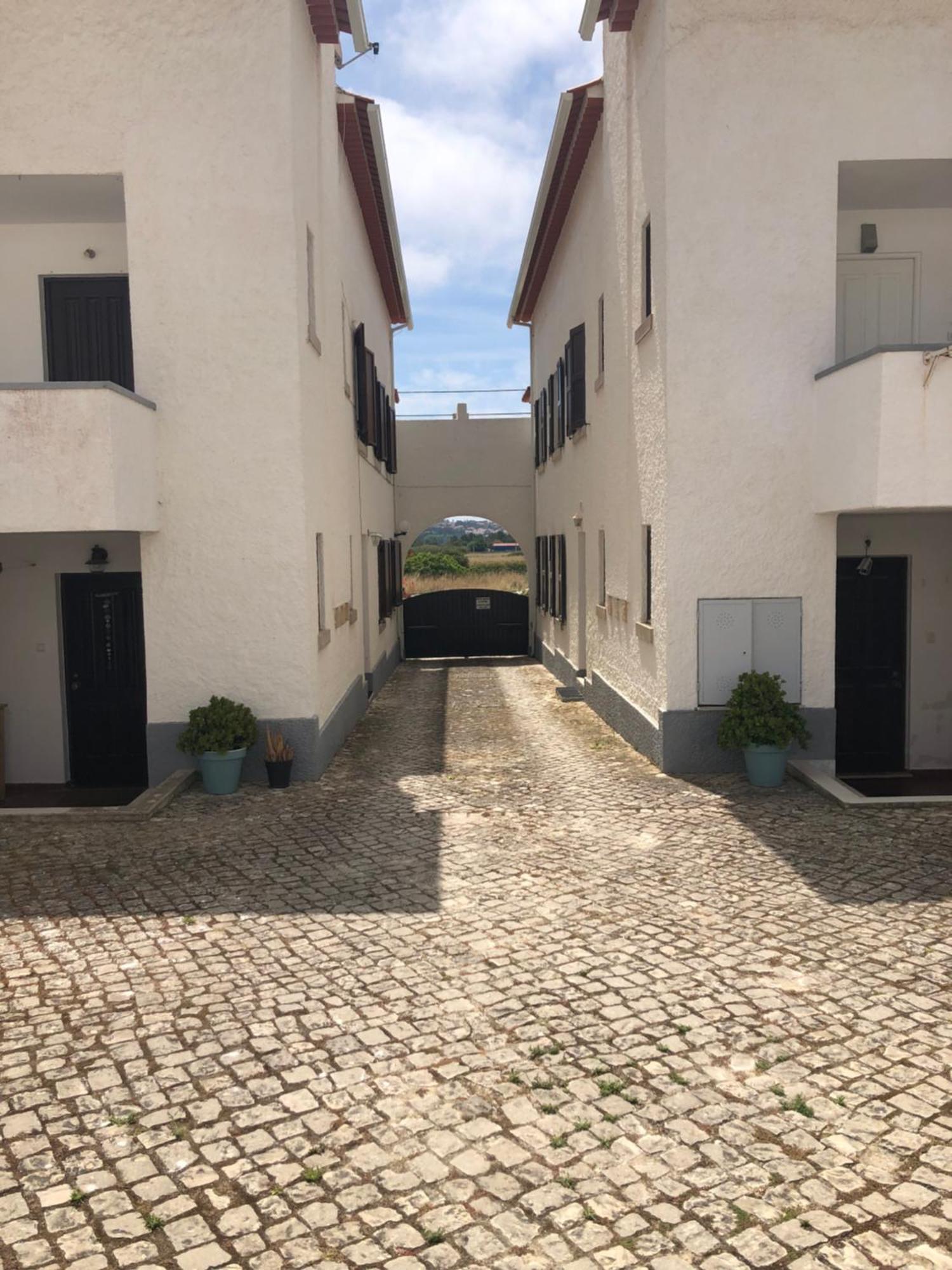 Blue Lagoon - Condominio Fechado Lagoa De Obidos Фош-ду-Арелью Экстерьер фото